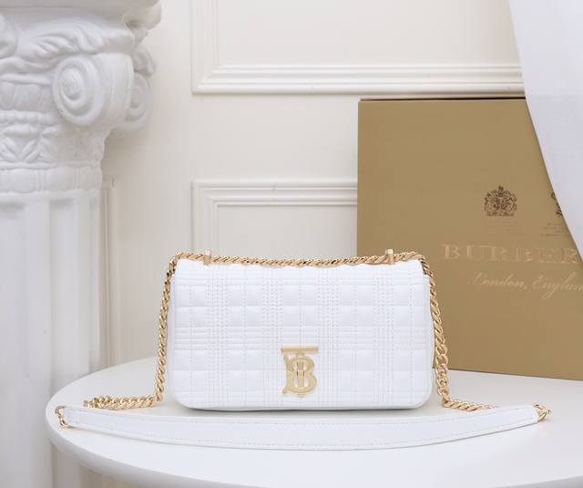 B. Tb Lola bag, made of Italian tanned lambskin, with eye-catching quilted brand