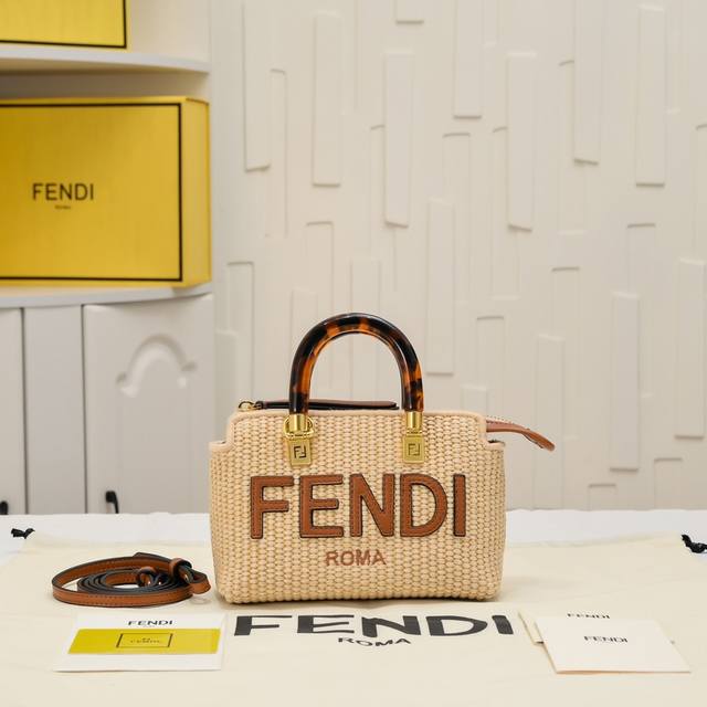 with box, model 4401, summer straw Mini Bythe Way is here! The tortoise shell h