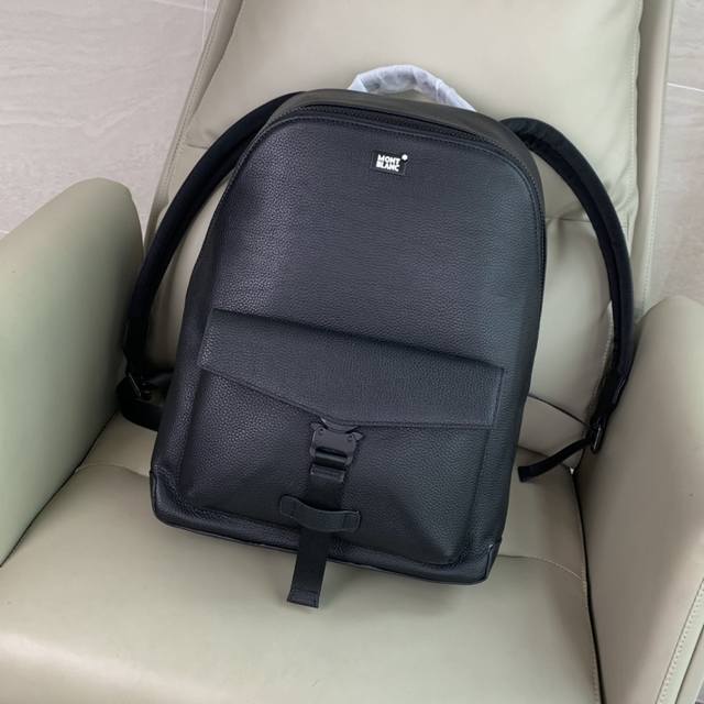 The latest hot-selling Montblanc backpacks from the top counters are shipped in