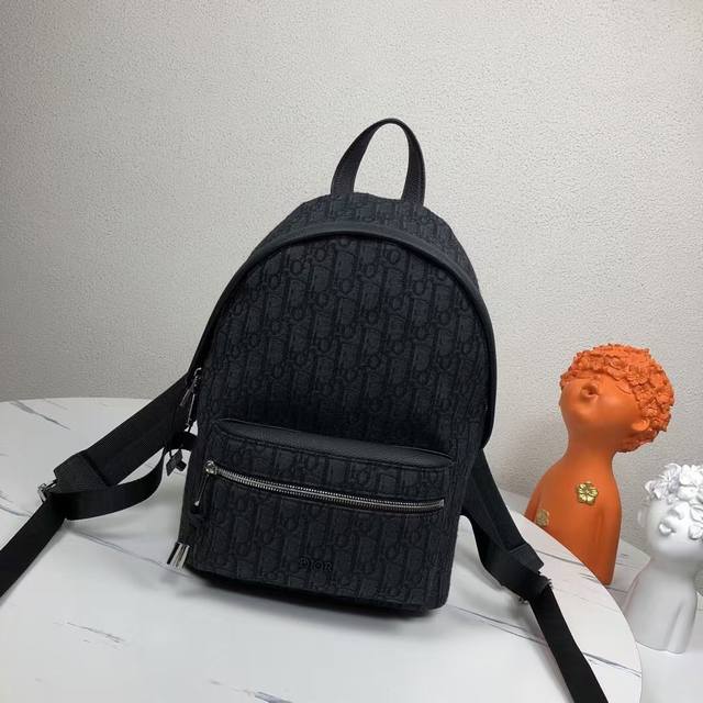 The highest version on the market, welcome to compareThis Rider backpack has a s