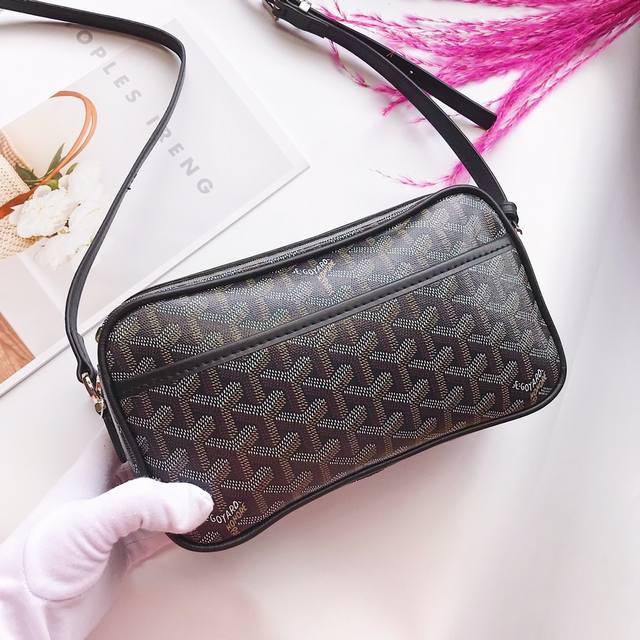 Goyar Goya Capvert camera bag, full of French elegance, customized Y graffiti ma