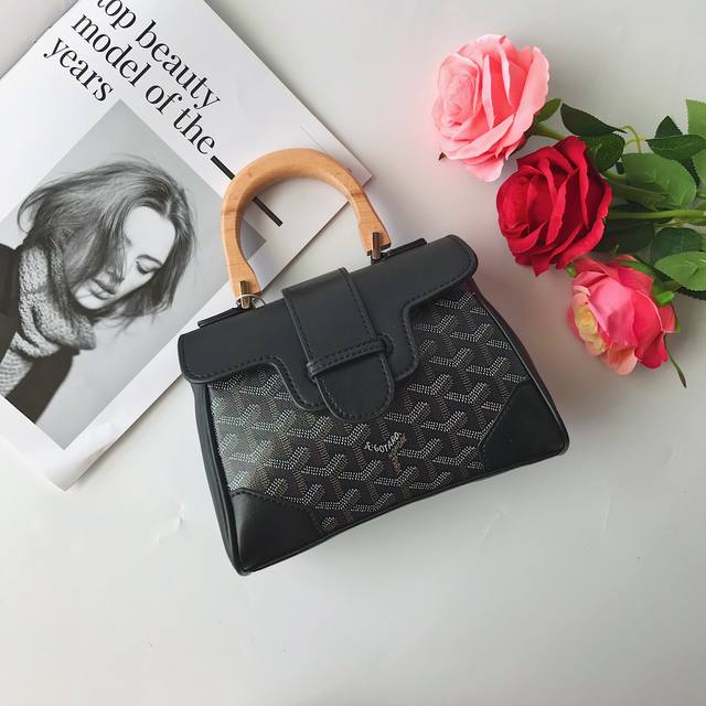 G0Yard Goyard Mini Saigon The Saigon bag symbolizes love, elegance, and refineme