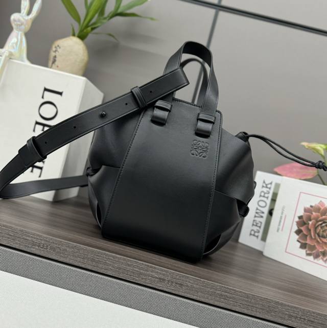 Low Soft cowhide leather Hammock Compact handbag new size The Hammock bag is a v