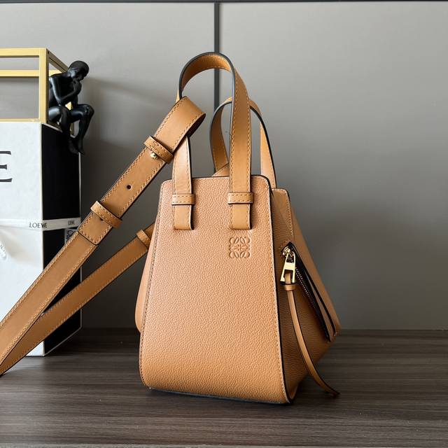 Loe Soft Grained Cow Leather Compact Hammock Handbag New Size The new version of
