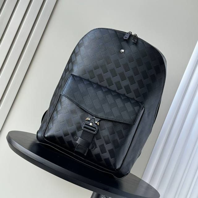 The latest hot-selling Montblanc backpacks from the top counters are shipped in