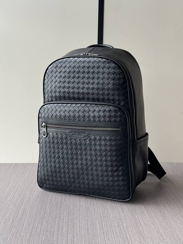 The latest hot-selling Bv hand-woven backpack of the top counter mouse high-end