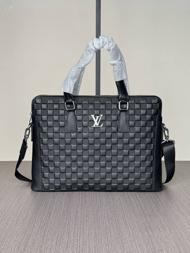 The latest hot double zipper Lv briefcase of the top counter mouse high-end fie