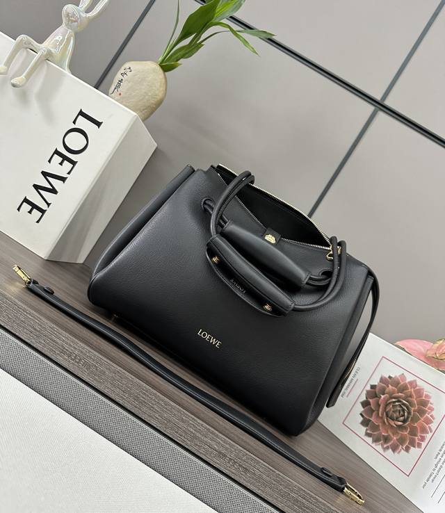 Rogers new medium soft cow leather Madrid handbagThe Madrid has a soft structure