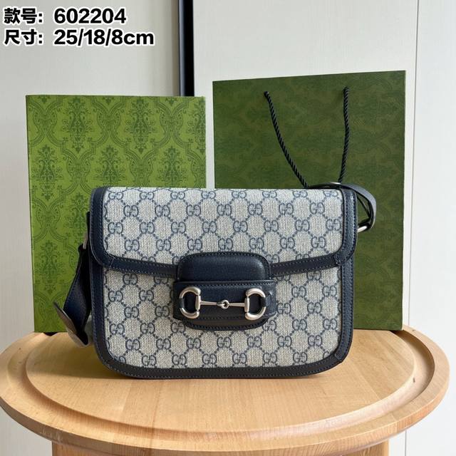 Real shot# Model number: 60 4 blue glue Size: 25X18X8Cm The classic 1955 series