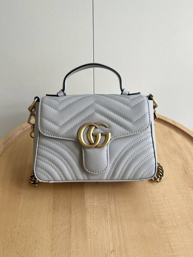 Real shot# Model number: 583571 Grey Size: 21*15.5*8Cm Gg Marmont Mini messenger