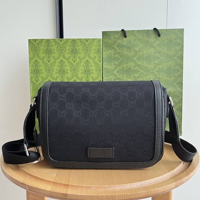 Real shot# Model: 449172 Black cloth Size: 28X20X9Cm Gucci counter new flat mess