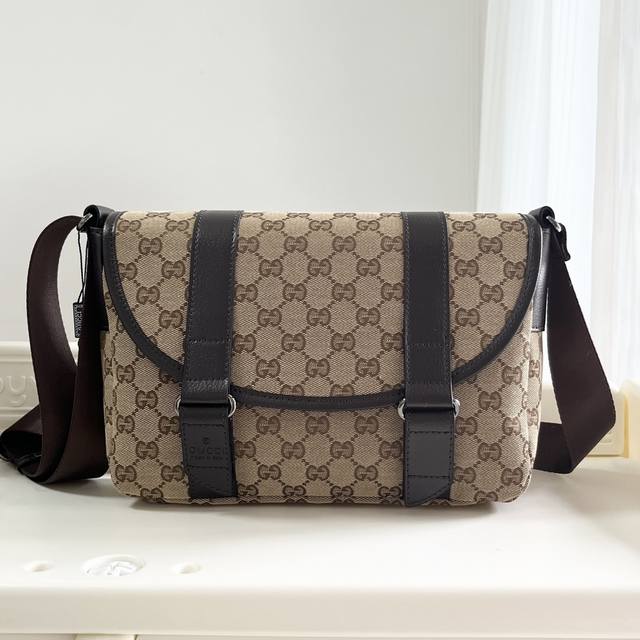 Real shot# Model number: 374429 coffee Size: 24309Cm Popular canvas messenger ba