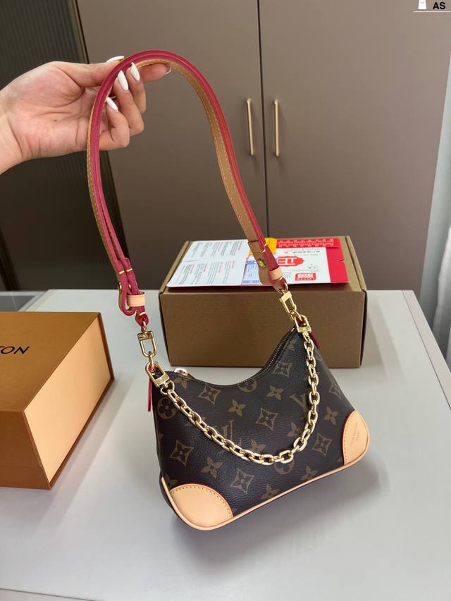 Lv Mini Croissant Vintage Classic Shoulder Bag Can be worn with any bag! As size