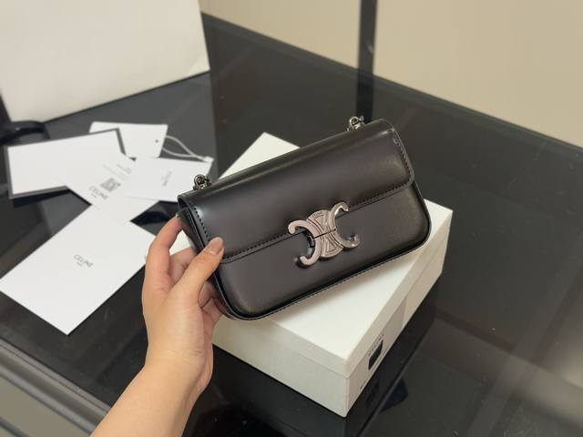 with box Celin.Triomphe with cowhide Celine's latest Arc de Triomphe underarm b