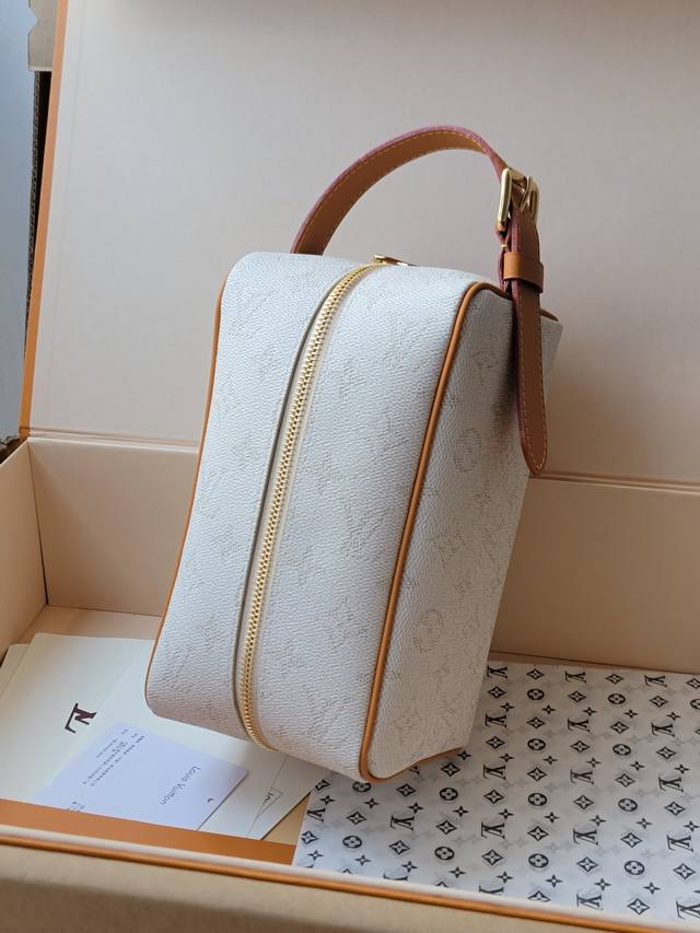 Factory P price M14839 cosmetic bag blue green DDD