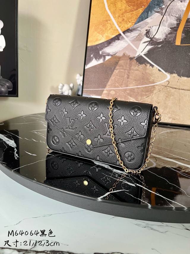 Factory P price chip version top original M64064 black embossed! Pochette F