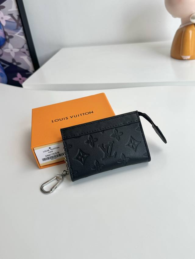 Factory P price Overseas original M82776 embossed exclusive real shot! This Voy