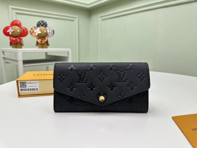 Factory P price Top original M82257g This Sarah wallet is Monogram Empreinte le