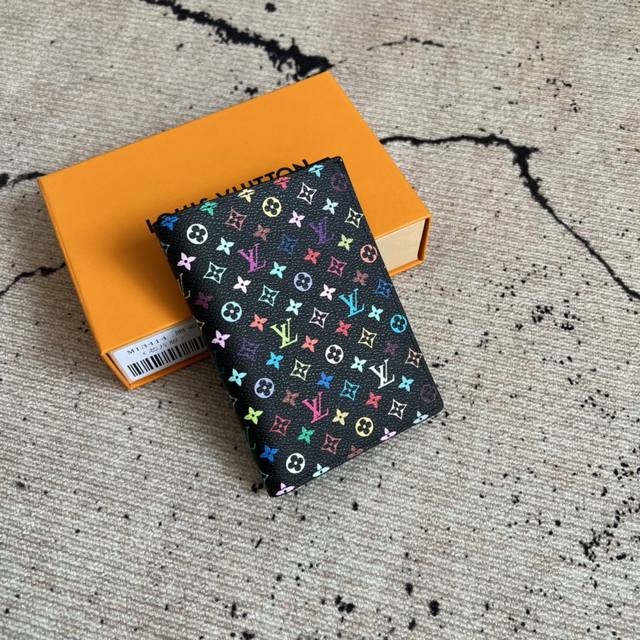 Factory P price top original Lv x Tm passport cover M13414 black white black - T