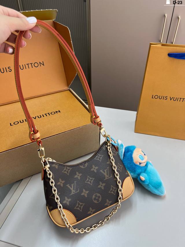 Random pendant Lv mini croissant bag Vintage classic shoulder bag One shoulder c