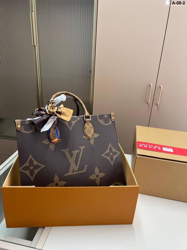 chip version Lv Onthego Bb jungle tote bag Louis Vuitton Lv old flower logo Ont