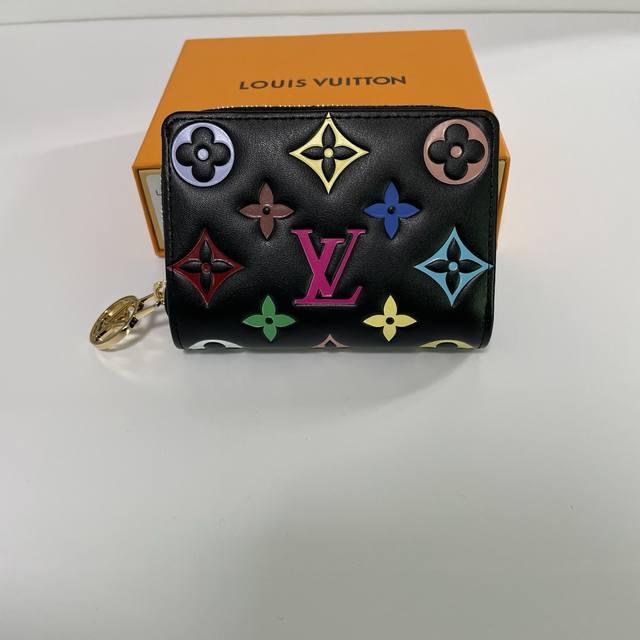 Factory P price top original M13829 This Lv Ski series zipper wallet has a pillo