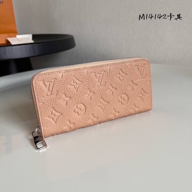 Factory P price top original M14142 Khaki Louis Vuitton Cl