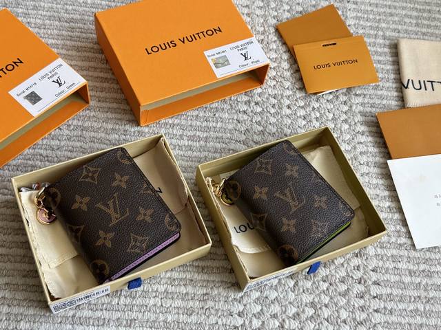 cowhide with boxL's new wallet! Do you dare to say you can resist its aura? The