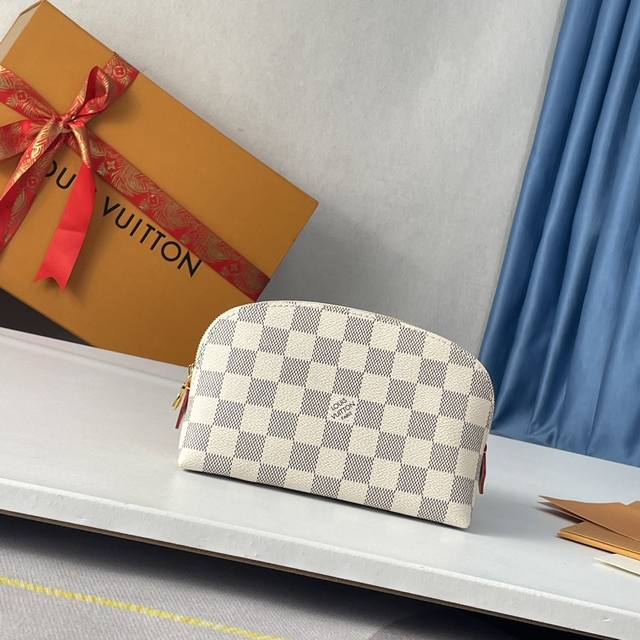 Overseas original N60024 exclusive real shot! This cosmetic bag is light, brigh