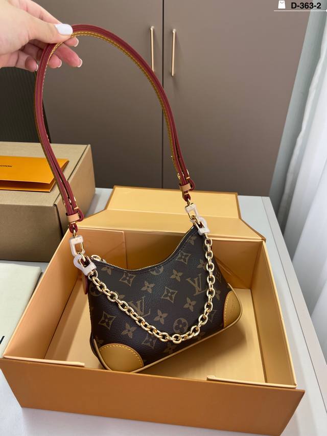 Small chip version Lv croissant bag Vintage classic shoulder bag One shoulder cr