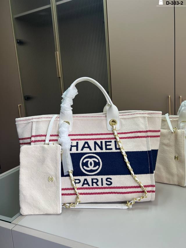 BigChanel beach bag Can be easily matched with any combination Low-key and textu