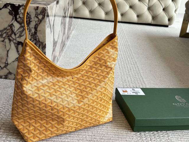 with boxSize: 45*28Cm Goya's new Hobo underarm bagThe leather and workmanship ar