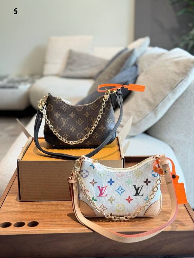 Lv Nano Croissant Bag is a classic mini bag that can be worn with any occasion.