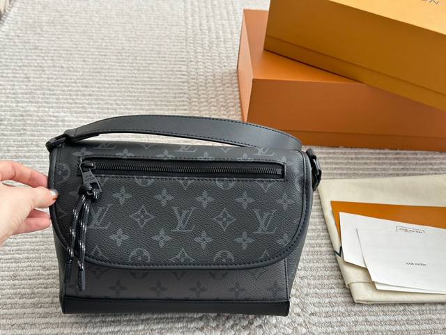 with box Size: 24*17Cm L's 2025 new style versatile black and gray I bought a m