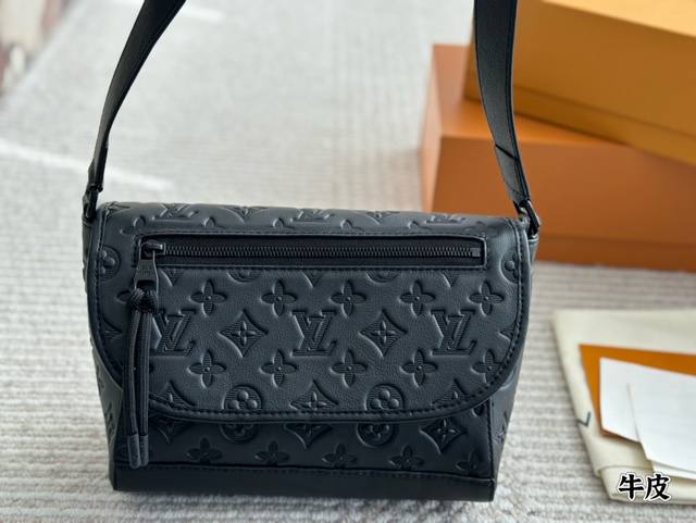 cowhide with box Size: 24*17Cm L's 2025 new style versatile black and gray I bou