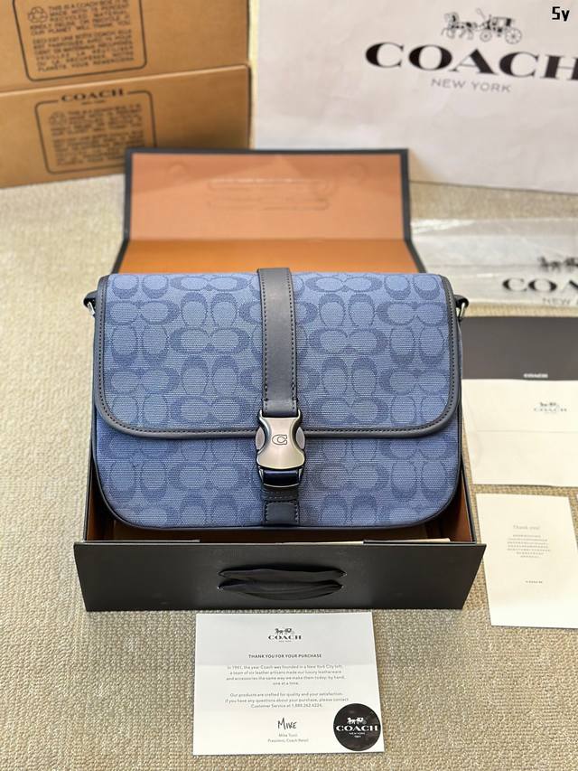 Top original cloth Well matched! Coach's new League men's bag is worth having!