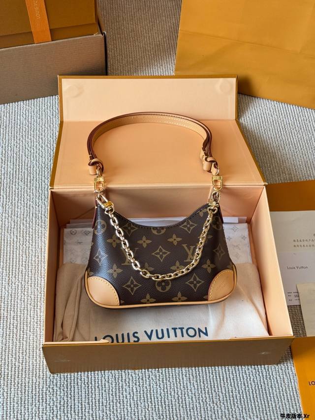 Cowhide version Mini Lv Boulogne messenger bag croissant bag The new Boulogne S