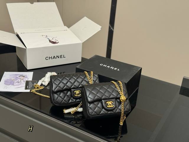 comes with full set of packaging Size: 17*13Cm 20*12Cm Chanel Camellia Golden B