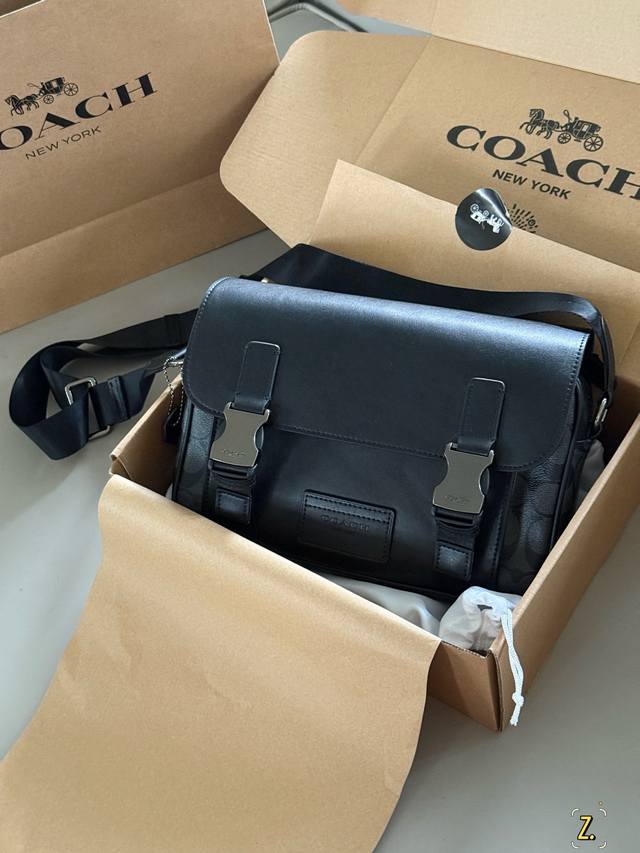 with box Size: 27*20Cm C's best-looking men's messenger bag Must-buy, highly re