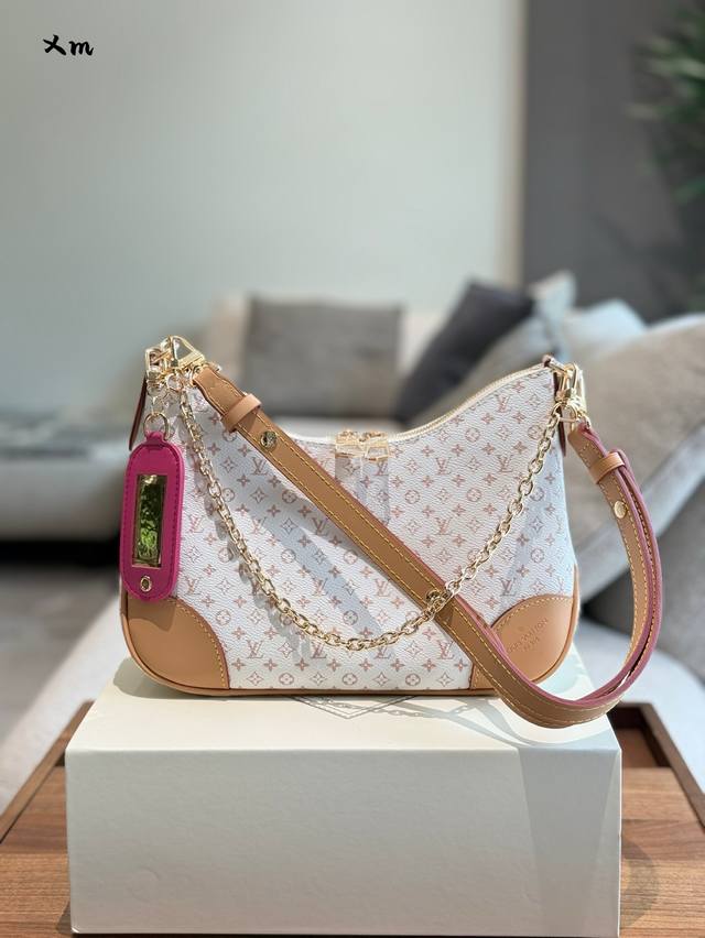 with pendant Lv croissant new style printing 28Cm box packaging DDD