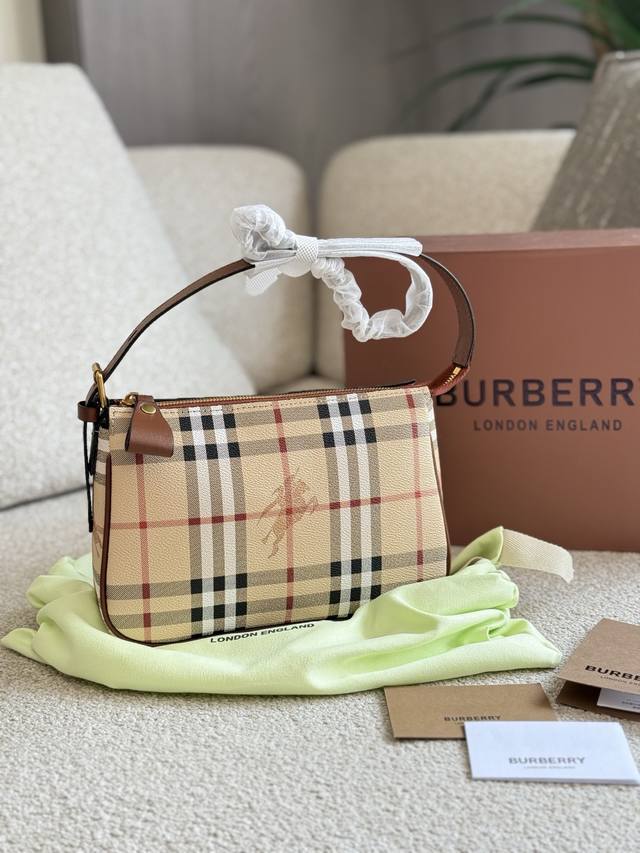 Burberry The treasure bag I can't bear to dig out. The new Burberry mahjong bag~