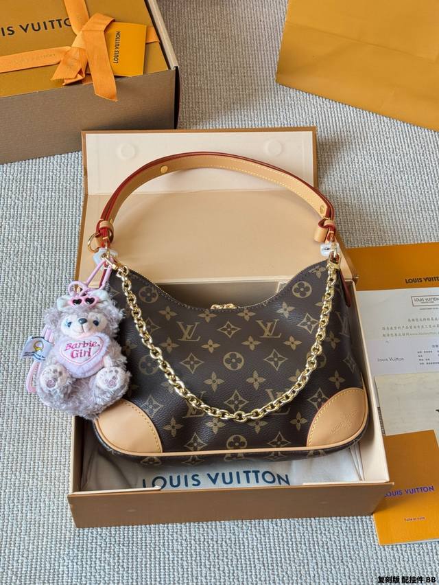 Replica cowhide with pendant Lv Boulogne messenger bag croissant bag The new Bou