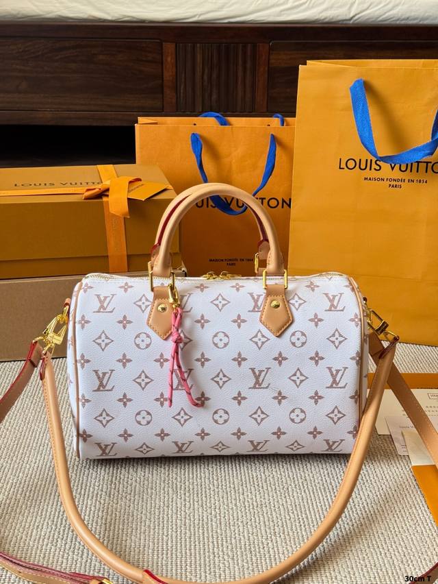 Lv Milk Tea Color Sppedy30 Pillow Bag Lv Speedy 30Cm Pillow Bag No matter the st