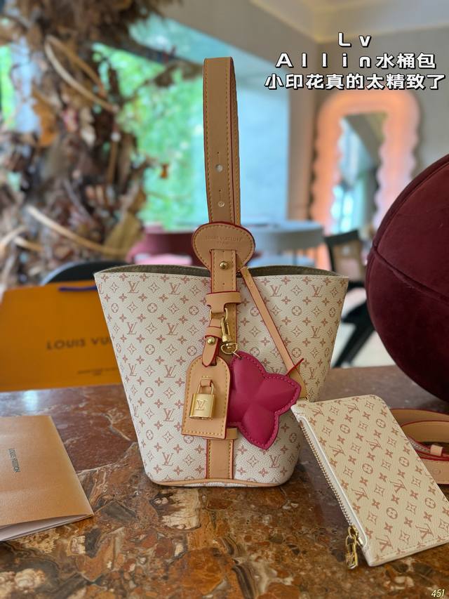 Lv 25Allinbb small printed bucket bag Lv has a new model, a full and exquisite s