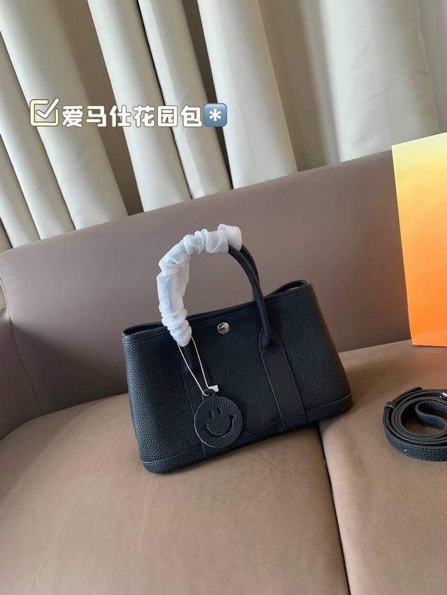 Medium Hermes Garden Bag is hard to findHermes Garden Bag is coming! It is not a