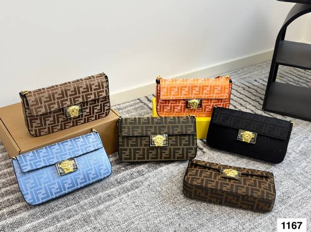 FendiFendi Versace co-branded baguette bag finally got itI thought I would never