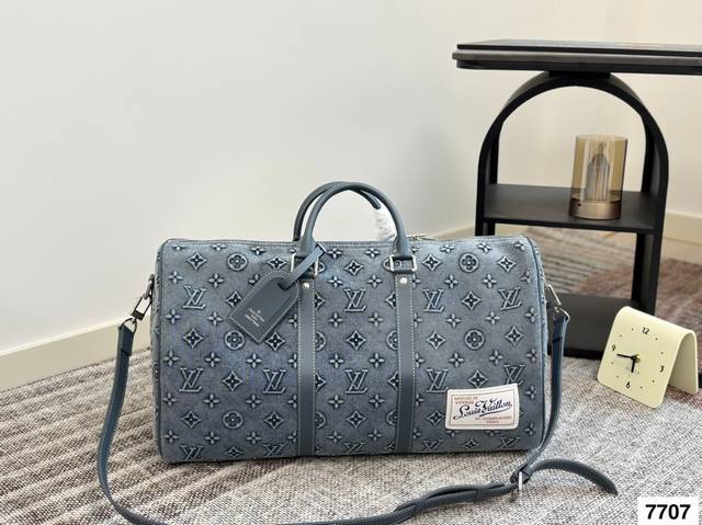 Super cool medium Lv Keepall denim travel bag Lvkeepall The most commonly used b