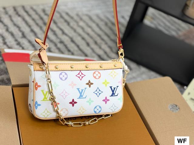with box Size: 22*12Cm L-style mahjong bag! Replica Short shoulder strap! Chain