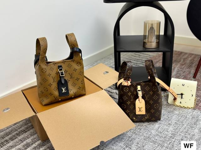 Upgraded version with box Size: 18*18Cm L's new product show basket blessing bag