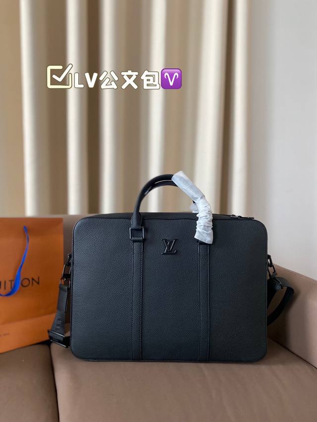 Top original box size 38.28 Lv briefcase Steady and elegant, stylish and elegan